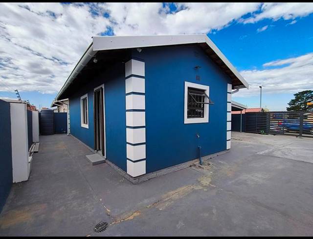 3 BEDROOM HOUSE FOR SALE IN NCAMBEDLANA